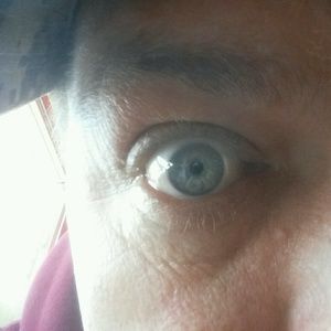 Meet your Posher, Dennis